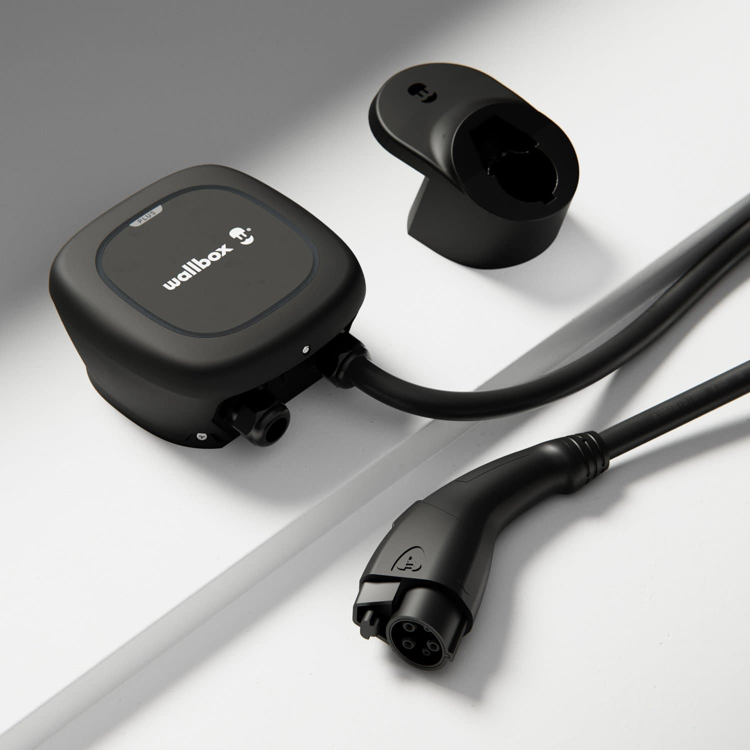 Cargador Wallbox Pulsar Plus con conector Type 2